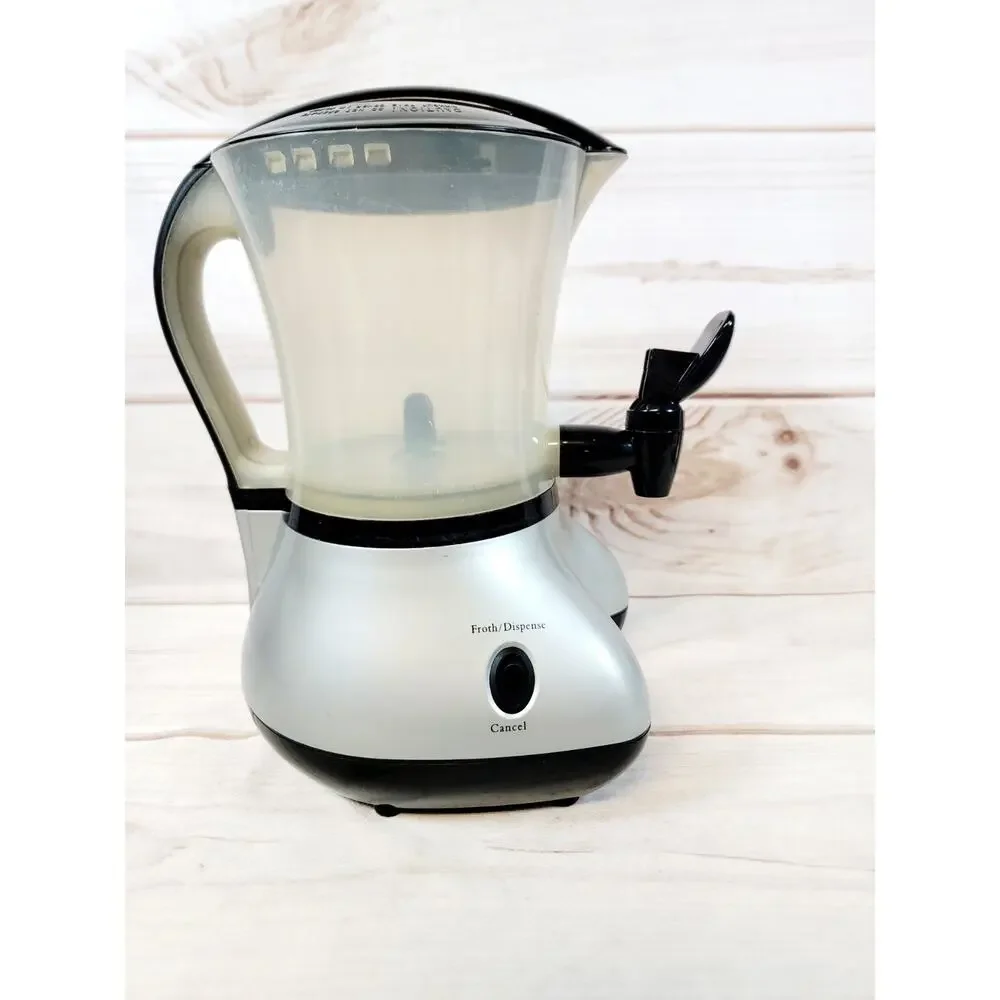 Back to Basics Cocoa Latte Hot Drink Maker CM300BR Hot Chocolate Froth & Heat